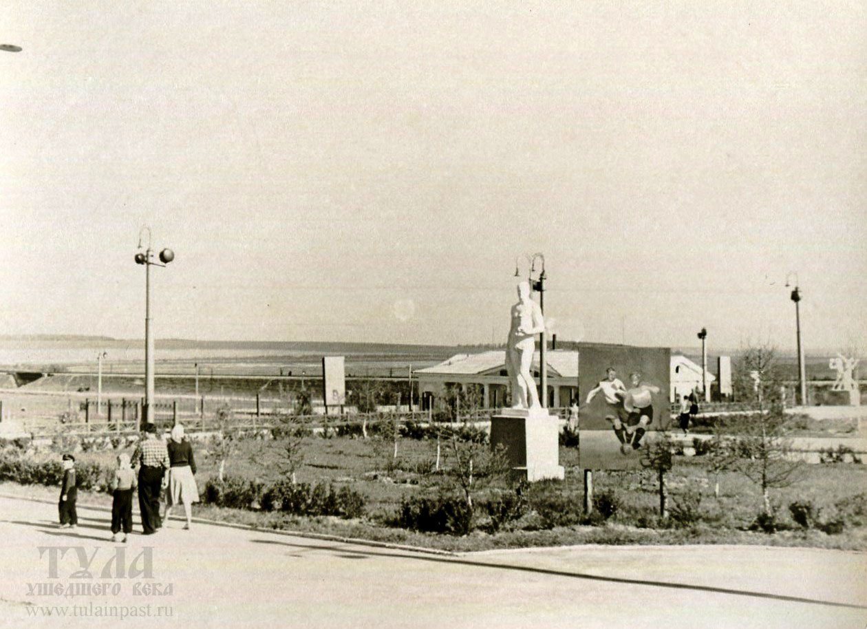 Стадион Металлургов Череповец в 1960 старые фотографии